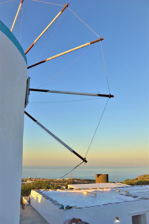 Windmill Arades Suite อพอลโลเนีย ภายนอก รูปภาพ